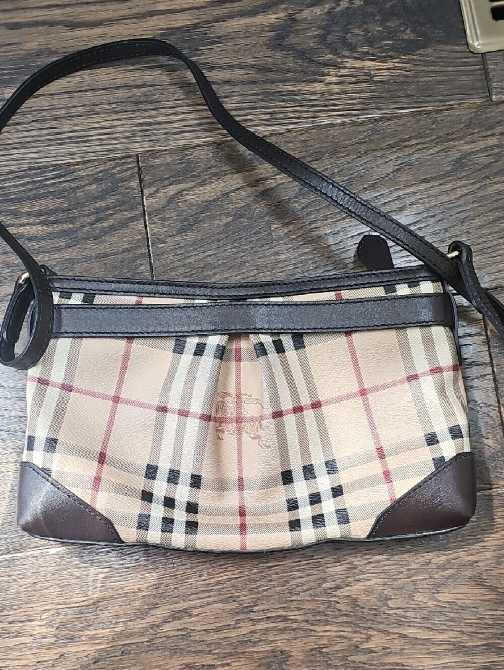 BURBERRY Classic Plaid Crossbody Bag with Dark Brown Trim - Picture 2 of 16